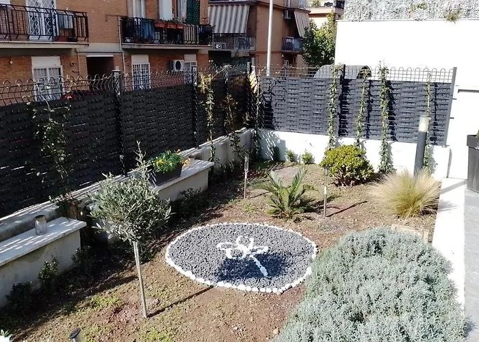 Tiny Green Apartament In - Magliana